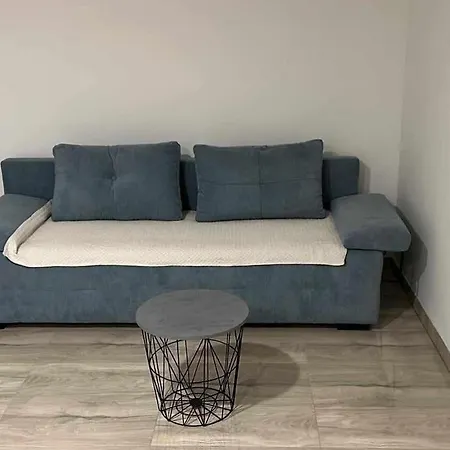 With Parking Space - 23444 Apartman