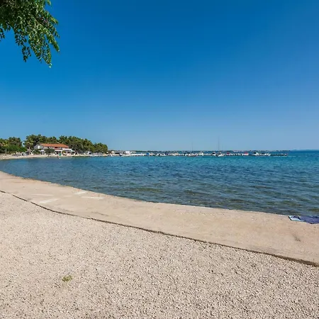 With Parking Space - 23444 Apartman Vir