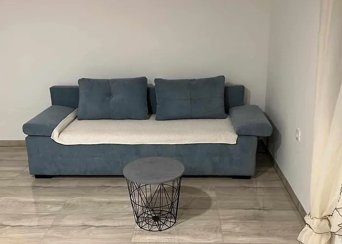 With Parking Space - 23444 Apartman