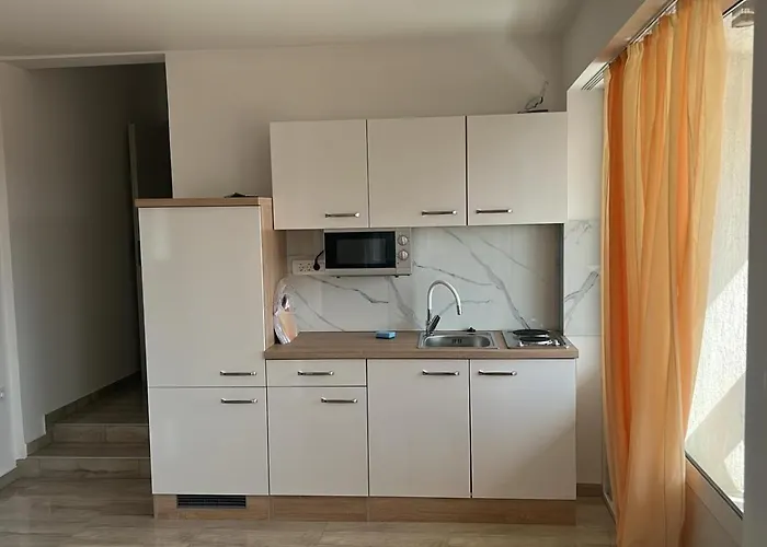 With Parking Space - 23444 Apartman *