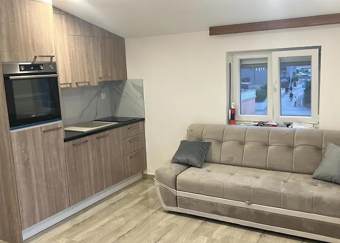 With Parking Space - 23444 Apartman