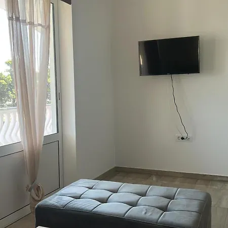 Apartment With Parking Space - 23444