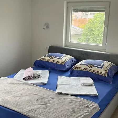 Apartament With Parking Space - 23444 *